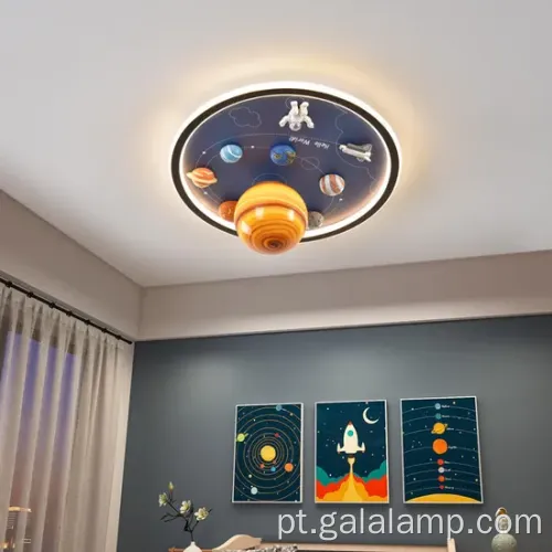 Lâmpada de teto liderada por astronauta legal para os quartos das crianças